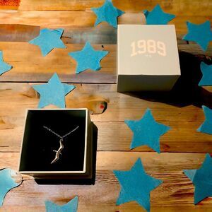 Taylor Swift 1989 Seagull Necklace Official Authentic Merchandise Silver Gift
